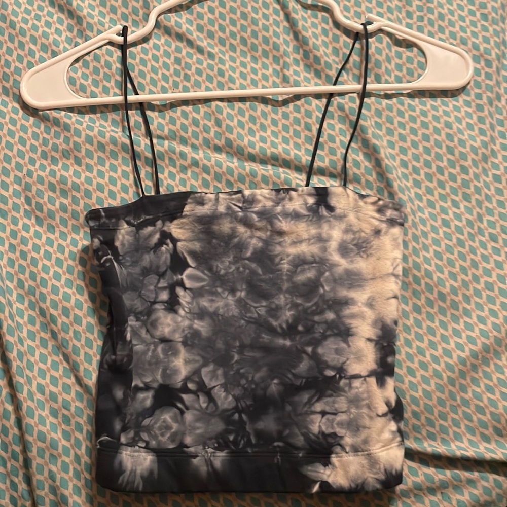 American Eagle blue and white tie dye crop top.